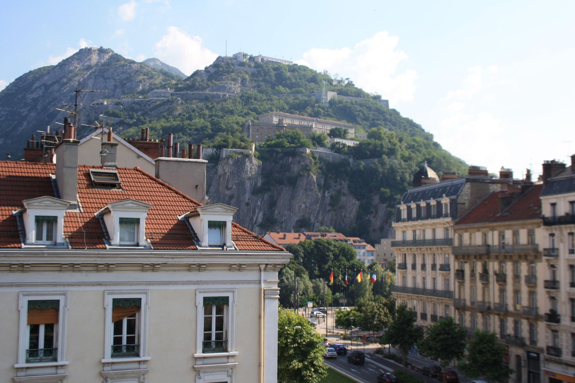 Ibis Styles Grenoble Centre Gare Hotel Buitenkant foto