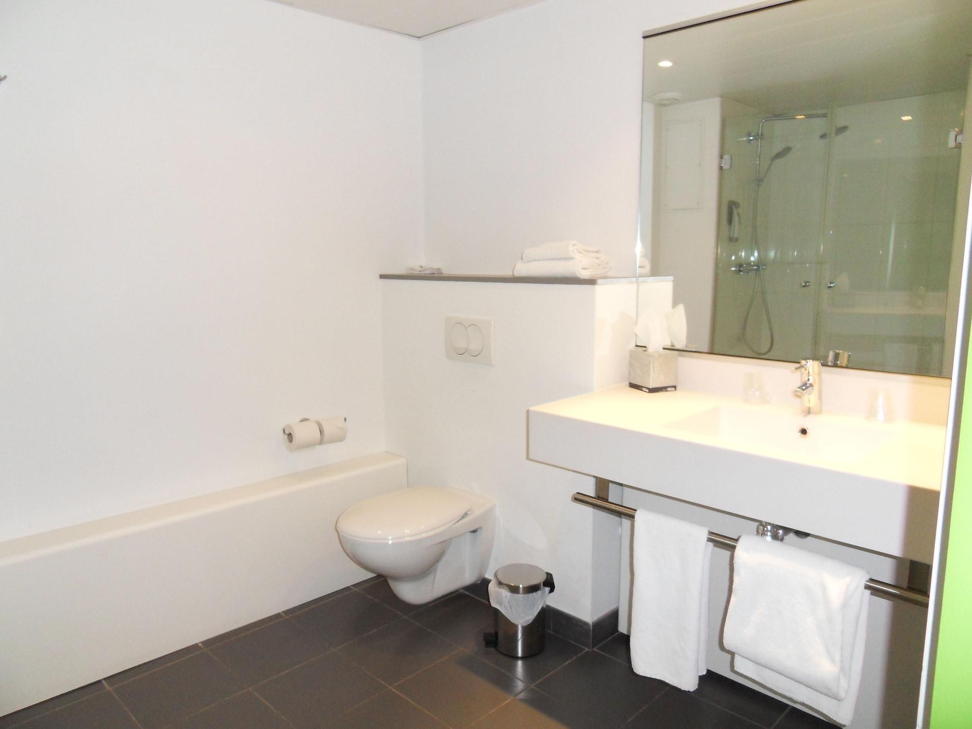 Ibis Styles Grenoble Centre Gare Hotel Buitenkant foto