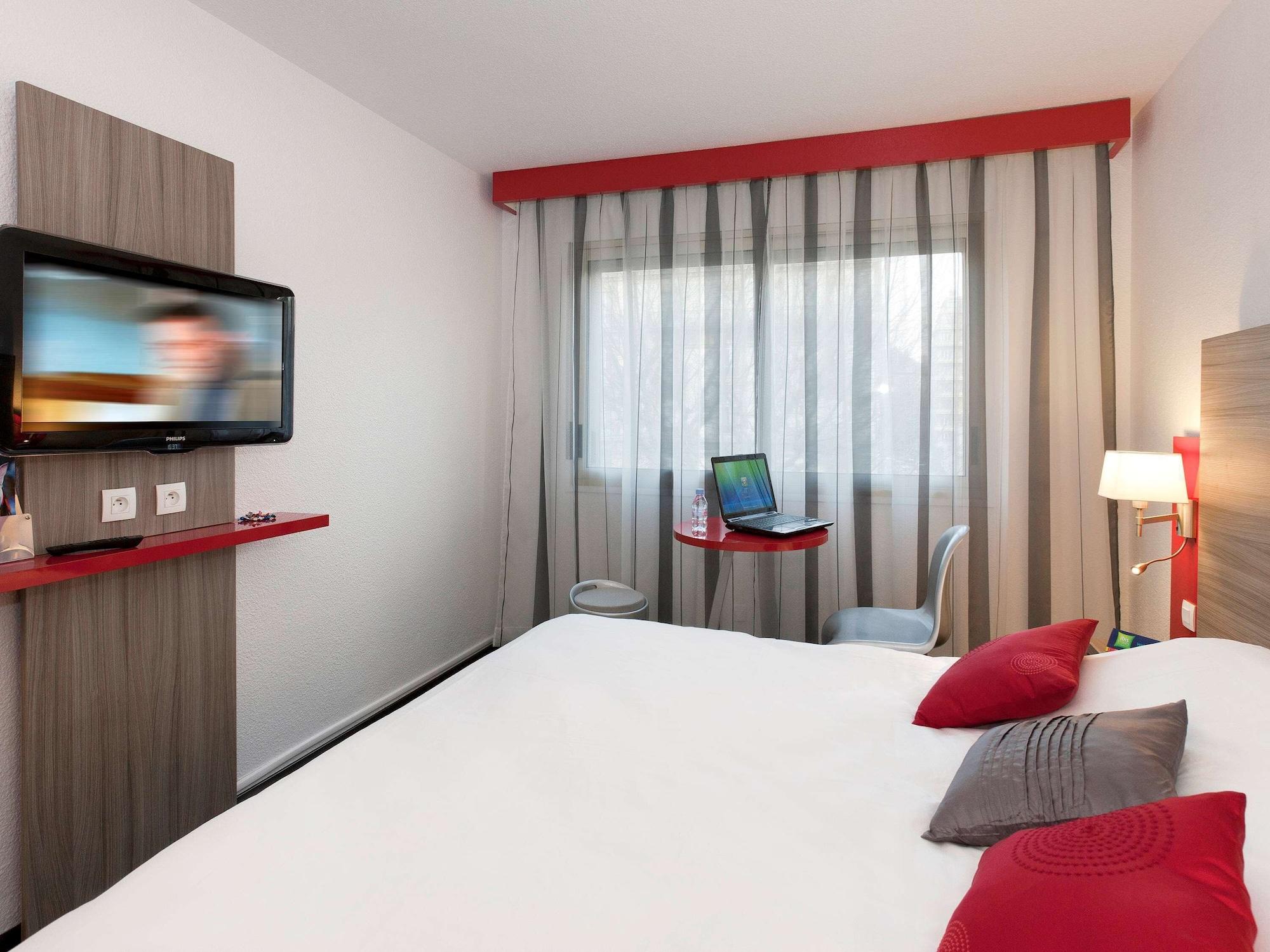 Ibis Styles Grenoble Centre Gare Hotel Buitenkant foto