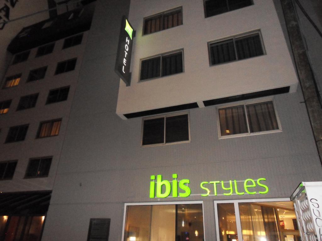 Ibis Styles Grenoble Centre Gare Hotel Buitenkant foto